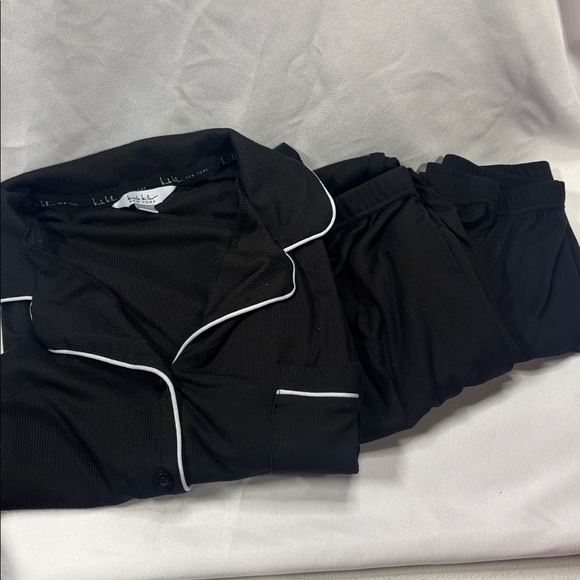 Nicole Miller and DKNY Pajama Sets - Picture 3 of 6